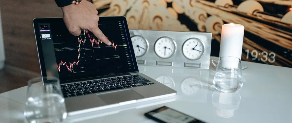 Time Differences Will Negatively Impact Your Customer Response Time - 5 Most Common Misconceptions About Offshoring Customer Support Debunked - Unient