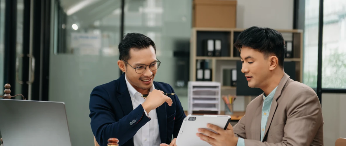 Discuss Training and Development Plans - Onboarding Outsourced Employees: The Best Practices for Employers - Unient