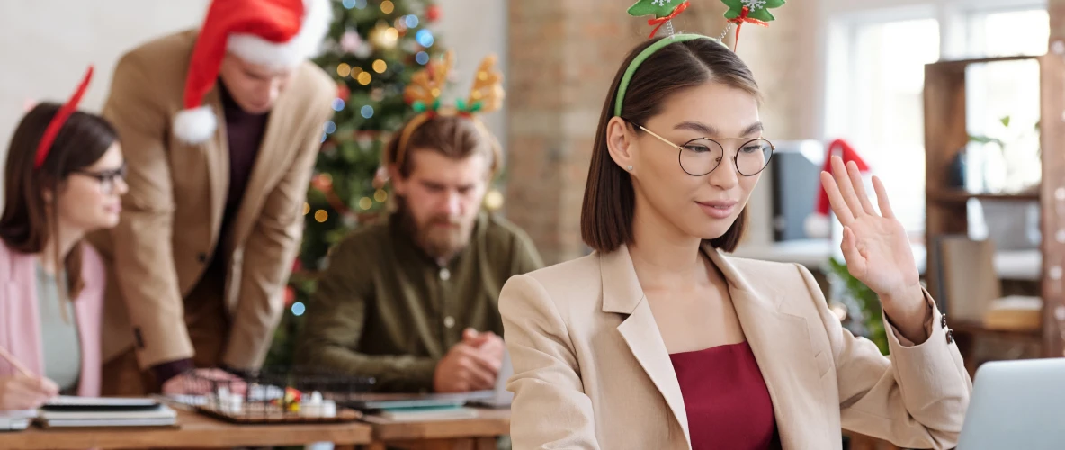 Is It Wise to Recruit During the Holidays? - Making the Most of Holiday Recruitment Opportunities - Unient